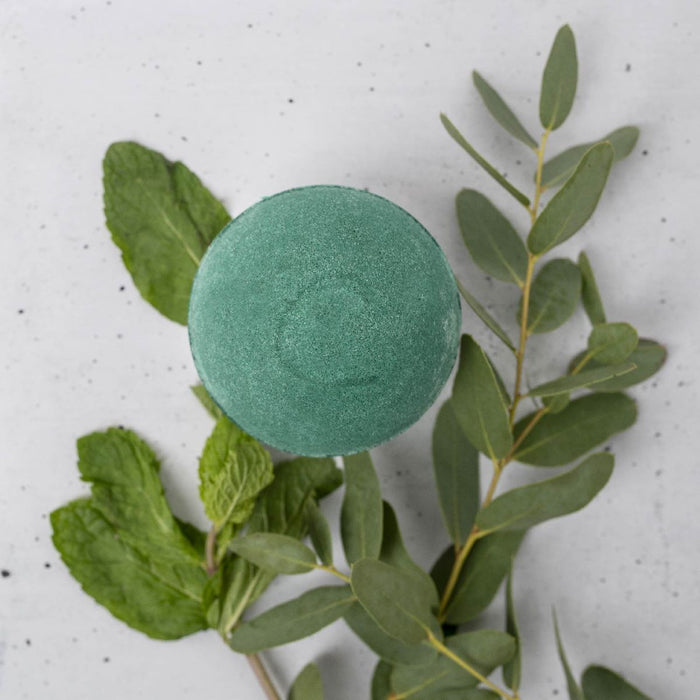 Breathe Therapy Bomb (Cooling Botanical Bath Bomb)